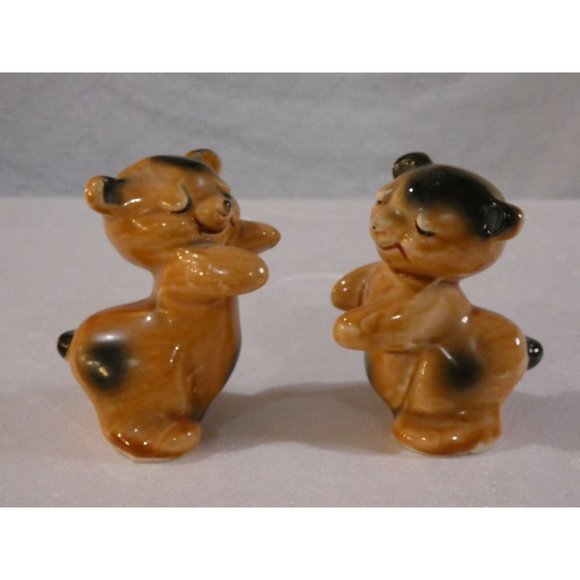 SNUGGLE HUGS SALT AND PEPPER SHAKER BEARS-VAN TELLINGEN - Picture 3 of 8